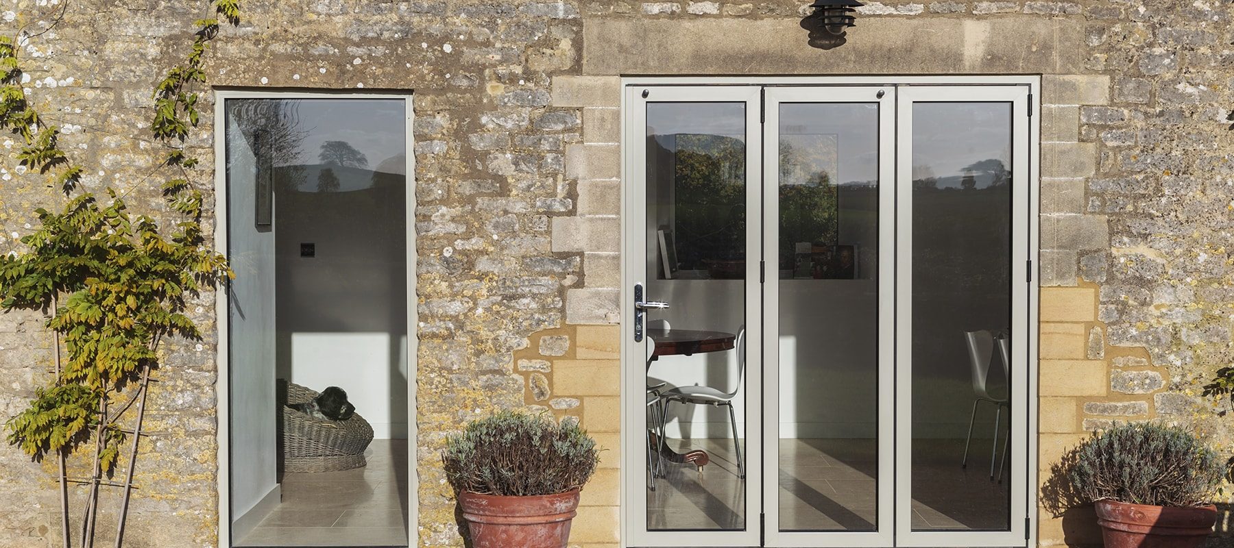 aluminium bi-fold doors lyndhurst